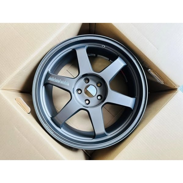 RAYS Volk Racing TE37 鍛造輪框 18吋